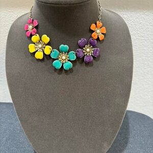Flower necklace multi color with pearl fairycore coquette vibe